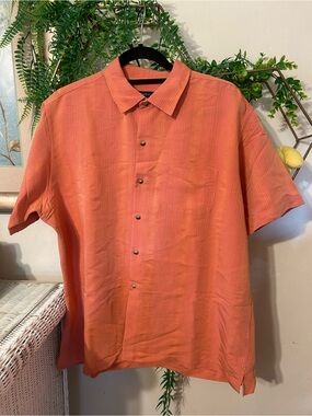 Van Heusen Men's Short-Sleeve Button-Up Shirt in Coral